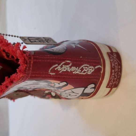 NWOT Ed Hardy high tops, US Size 5 - Picture 2 of 10